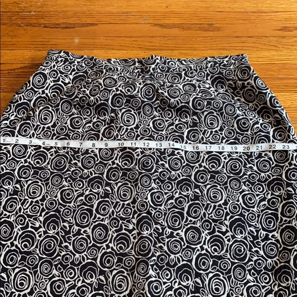 Black and Cream Floral Print Pencil Skirt